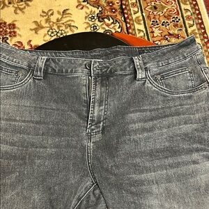 Black and Gray Relaxed Jeans with Classic Style and sick fade